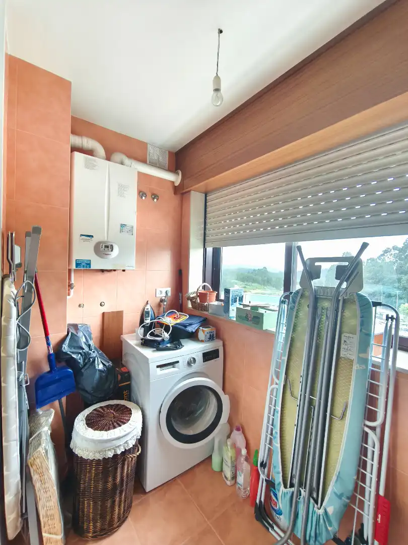 Cocina de Piso en venta en Ames con Calefacción, Terraza y Trastero