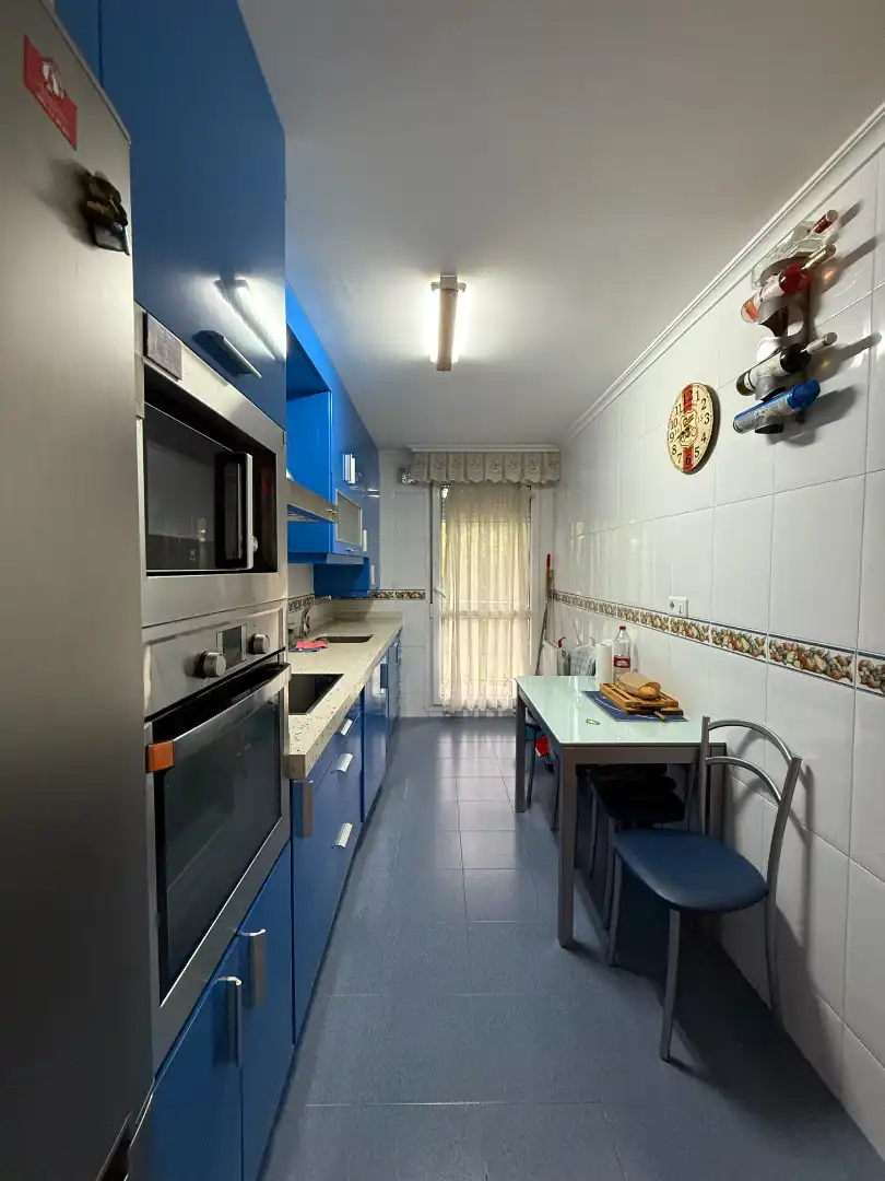 Küche von Wohnung zum Verkauf in Hazas de Cesto mit Klimaanlage, Heizung und Terrasse