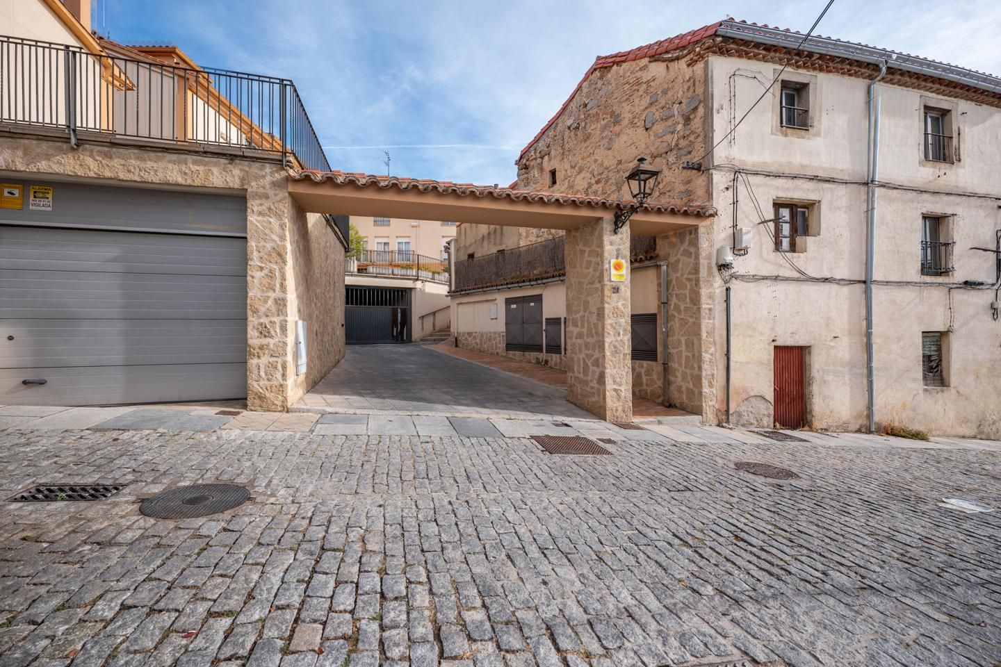 Exterior view of Flat for sale in Ávila Capital  with Heating, Parquet flooring and Storage room