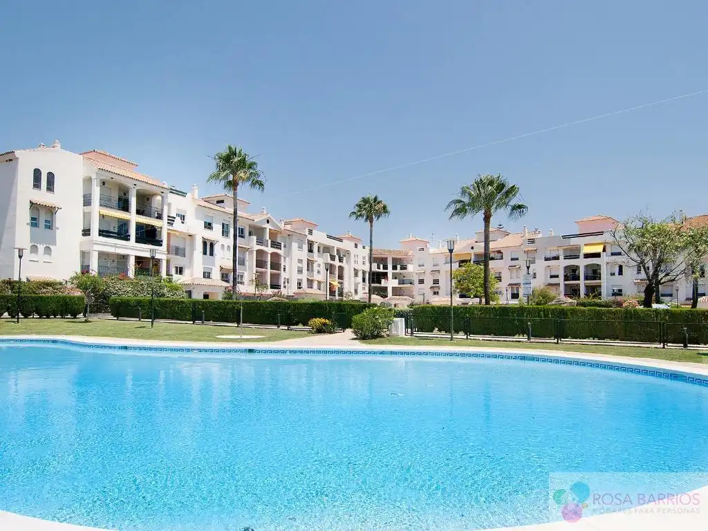 Exterior view of Flat for rent in Marbella  with Terrace, Furnished and Community pool