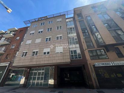 Vista exterior de Pis en venda en Palencia Capital amb Calefacció i Terrassa