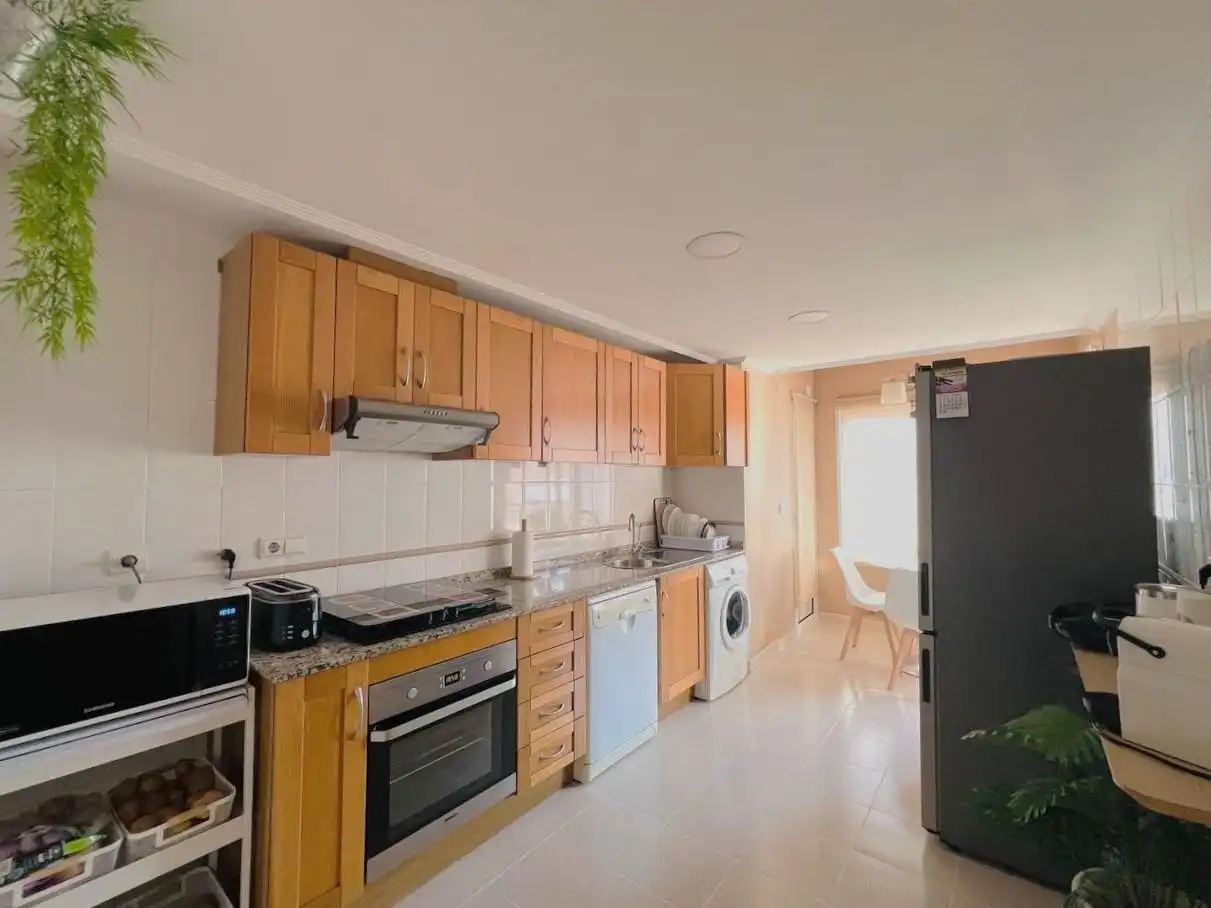 Cocina de Piso en venta en Alicante / Alacant con Jardín privado, Terraza y Trastero