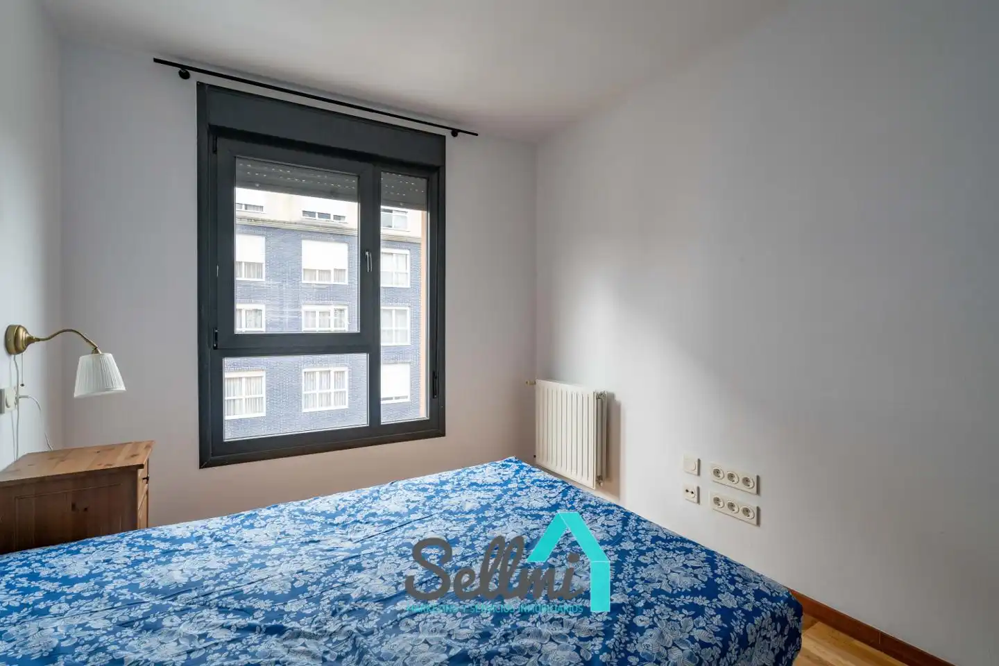 Habitación de Piso de alquiler en Oviedo  con Calefacción, Parquet y Trastero