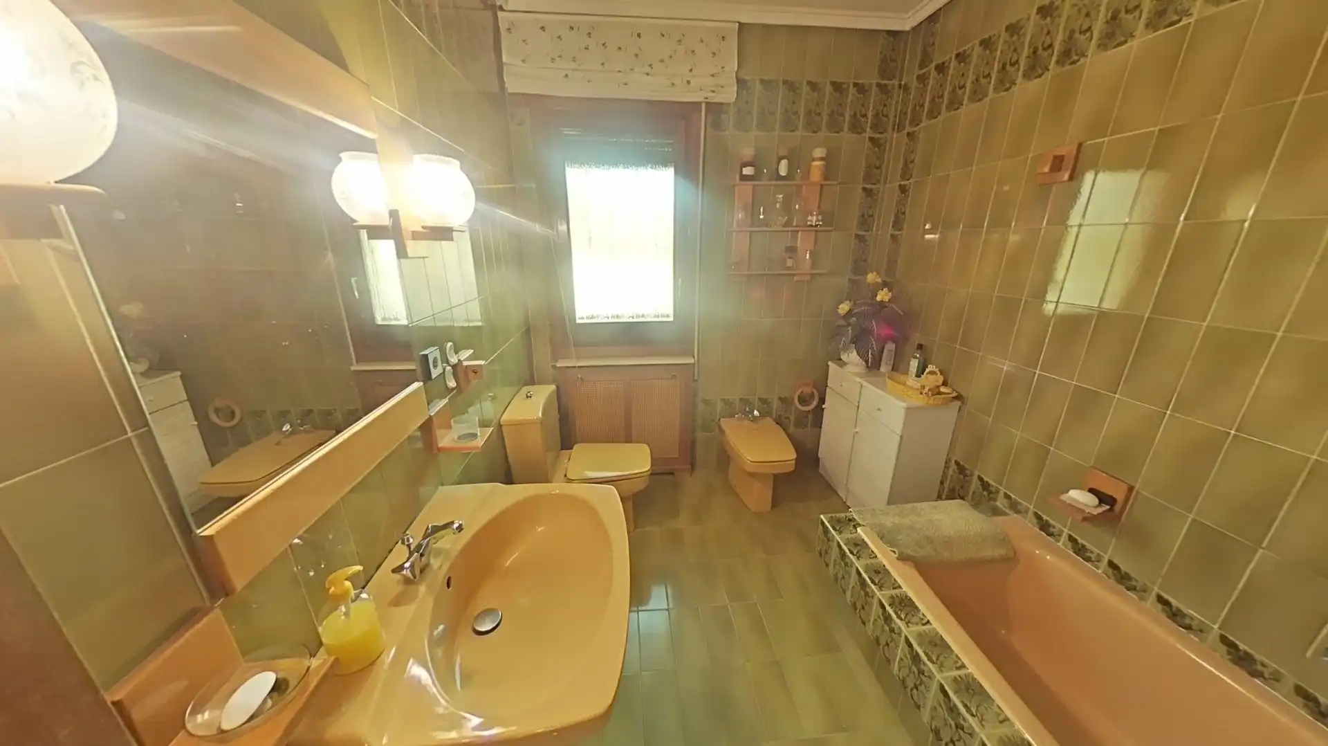 Bathroom of Houses for sale in El Molar (Madrid)  with Heating, Private garden and Terrace
