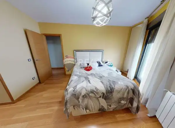 Habitación de Piso en venta en Vigo  con Calefacción y Trastero