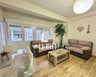 Living room of Flat for sale in Vilagarcía de Arousa  with Storage room, Furnished and Balcony