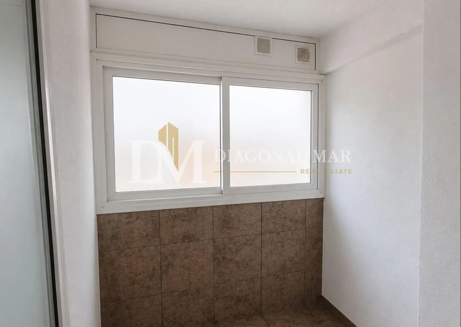 Habitación de Piso en venta en Barcelona con Calefacción, Parquet y Balcón