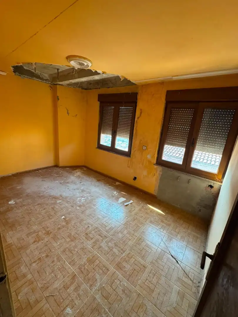 Casa adosada en venta en San Martín del Rey Aurelio con Terraza