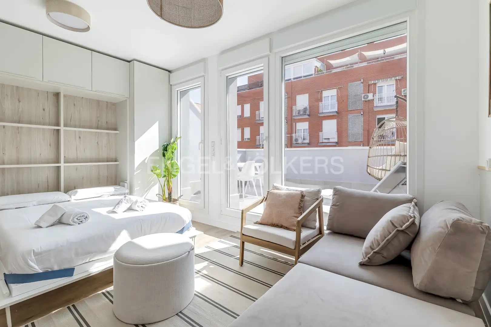 Schlafzimmer von Wohnungen zur Miete in Madrid mit Klimaanlage, Heizung und Terrasse