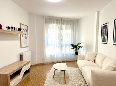 Piso con ascensor en venta en Carrer d'Higini Anglès