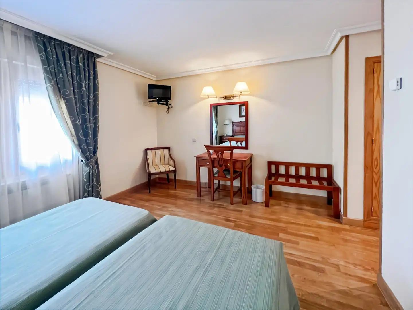 Bedroom of Country homes for sale in Buitrago del Lozoya  with Air Conditioner and Alarm