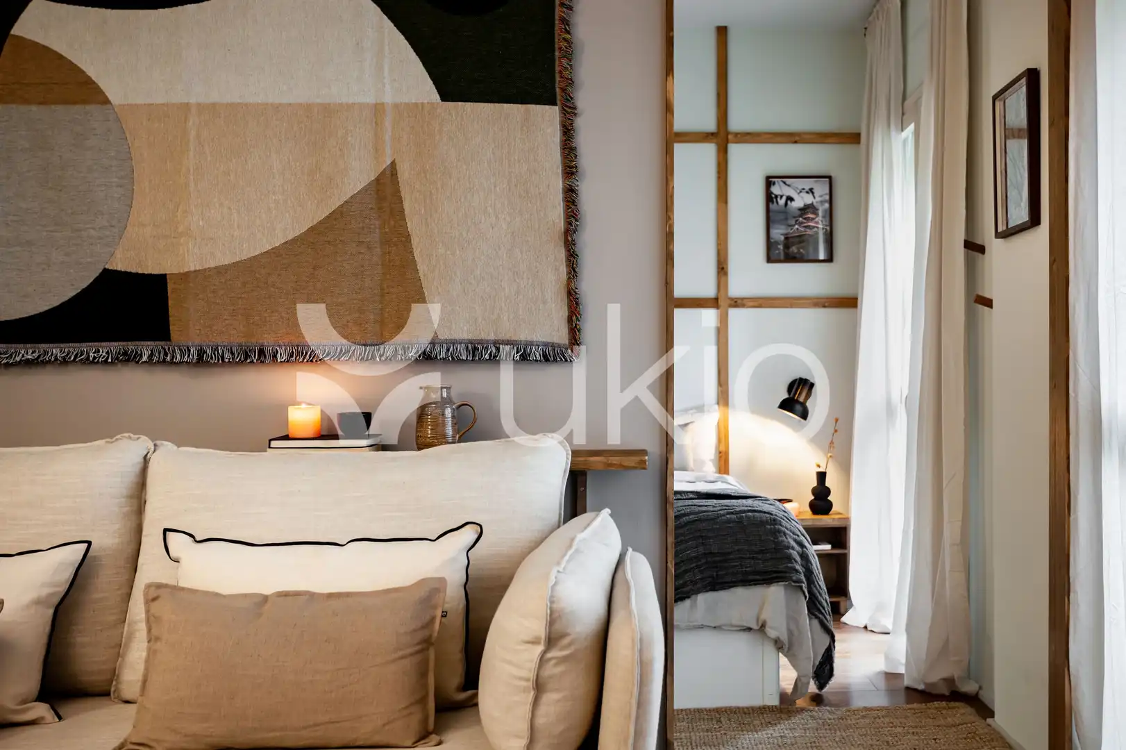 Dormitori de Apartament de lloguer en Barcelona amb Aire condicionat, Moblat i Forn