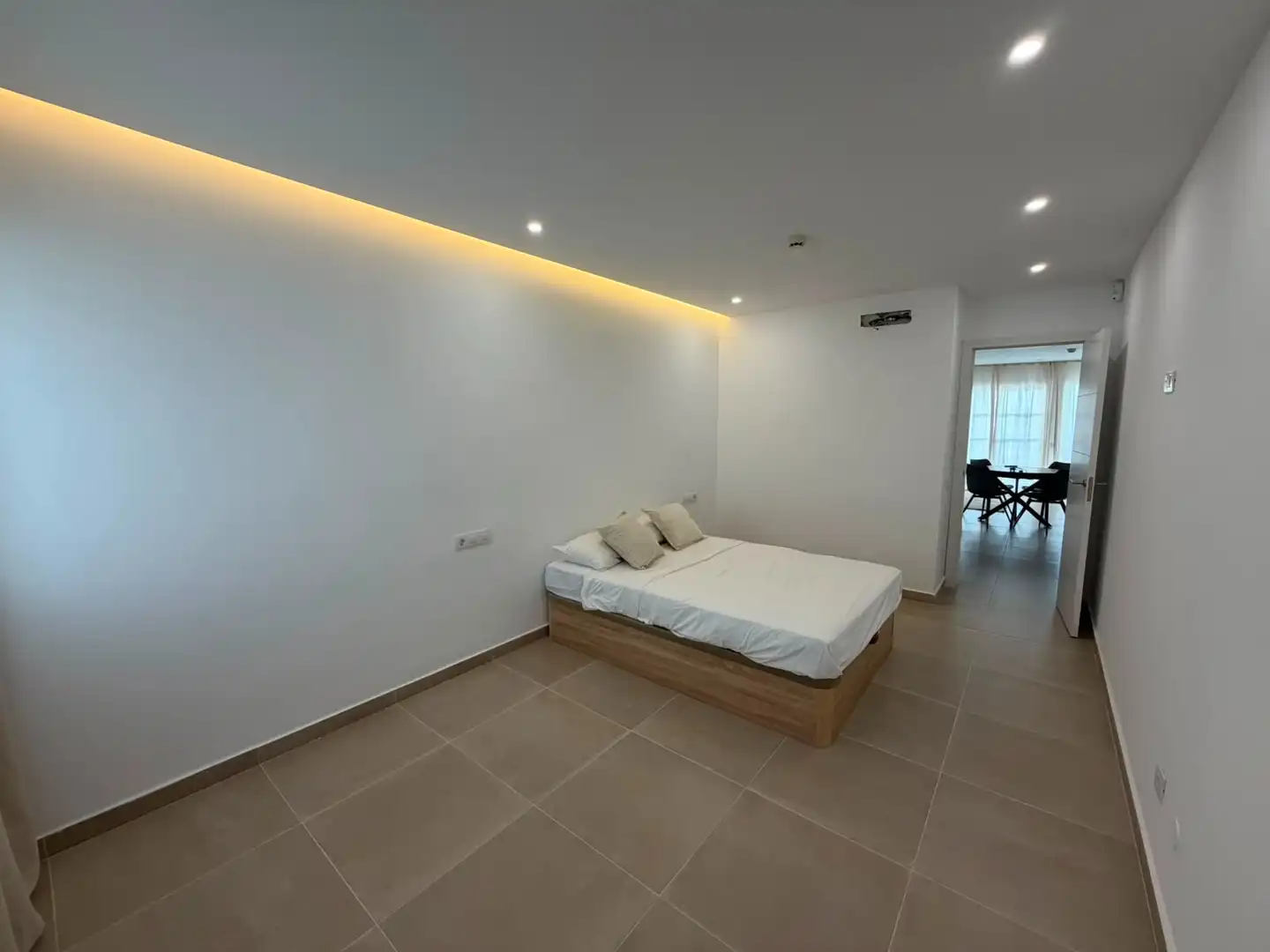 Apartamento en venta en Adeje con Terraza, Amueblado y Piscina comunitaria