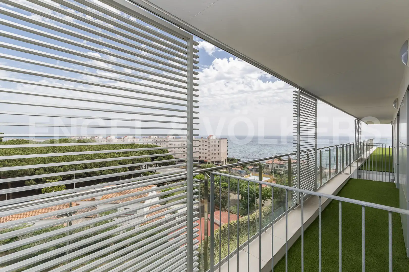 Terrasse von Dachboden zum Verkauf in Sant Andreu de Llavaneres mit Klimaanlage, Heizung und Parkett