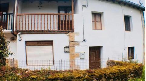 Foto 4 de Casa adosada en venda a Corvera de Toranzo, Cantabria