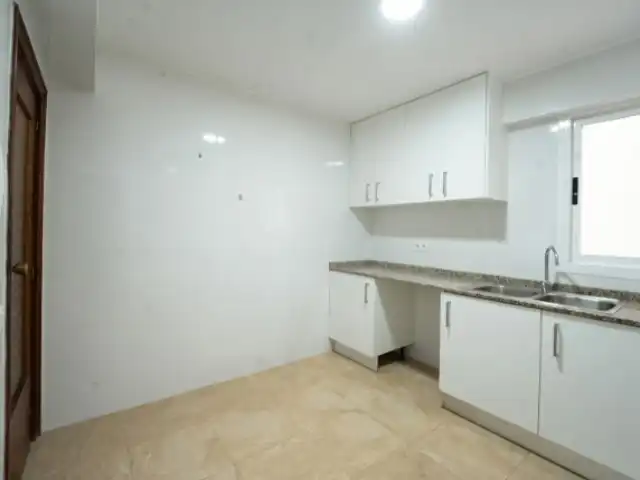 Kitchen of Flat for sale in Valencia  with Balcony
