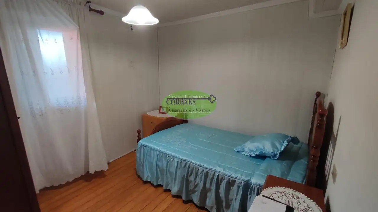 Dormitori de Casa o xalet en venda en O Carballiño   amb Jardí privat, Terrassa i Moblat