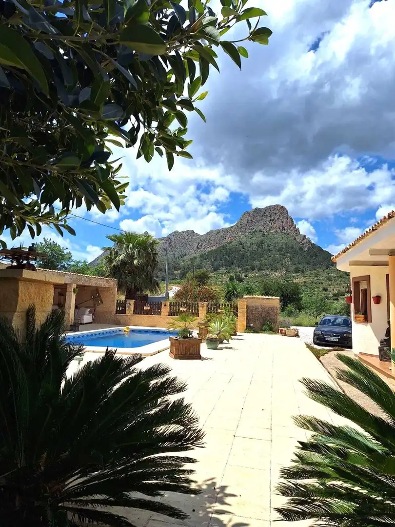 Haus mit Pool zum Verkauf in Relleu, imagen 2