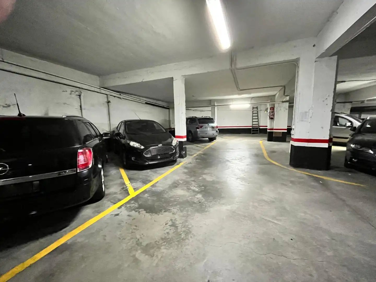 Parkplatz von Garage zum Verkauf in Basauri 