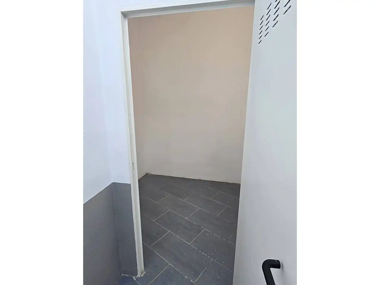 Storage room for rent in Valencia
