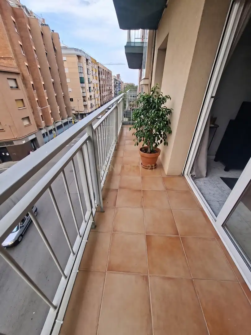Apartamento con terraza en venta en Cerdanyola, imagen 15