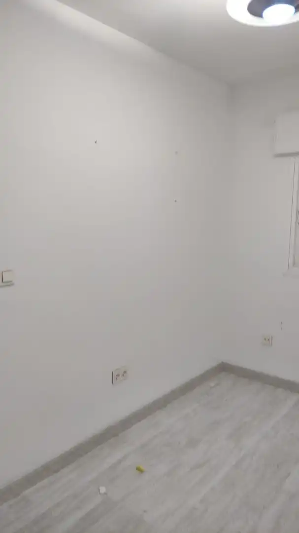 Habitación de Oficina de alquiler en Granada con Calefacción