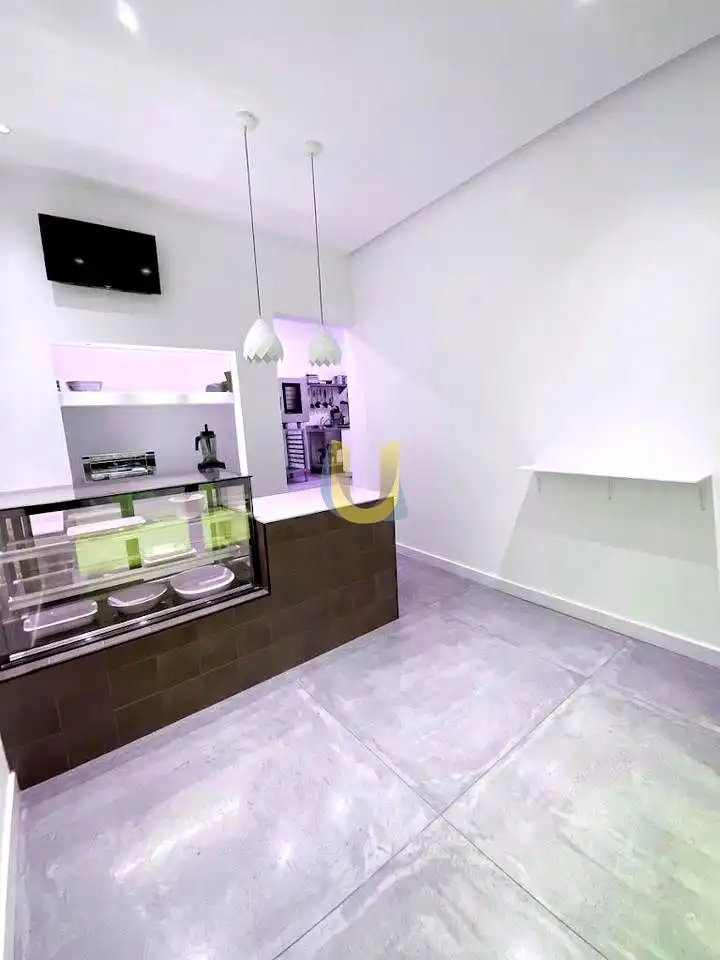 Business premises for transfer in Centro, imagen 2