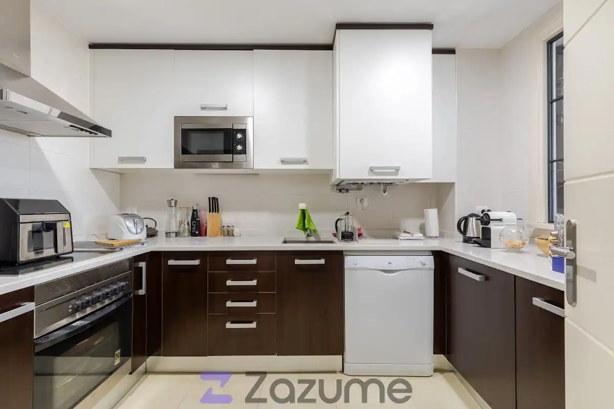 Kitchen of Flat for rent in Pozuelo de Alarcón  with Air Conditioner, Heating and Parquet flooring