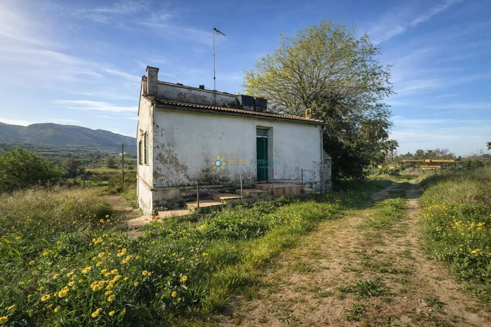 Country house zum Verkauf in Benicolet mit Privatgarten und Terrasse