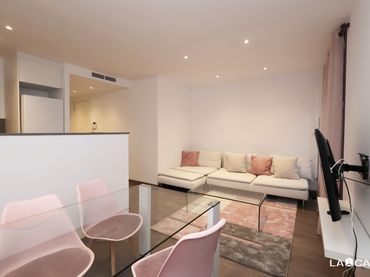 Appartamento con balcone in vendita a Eixample