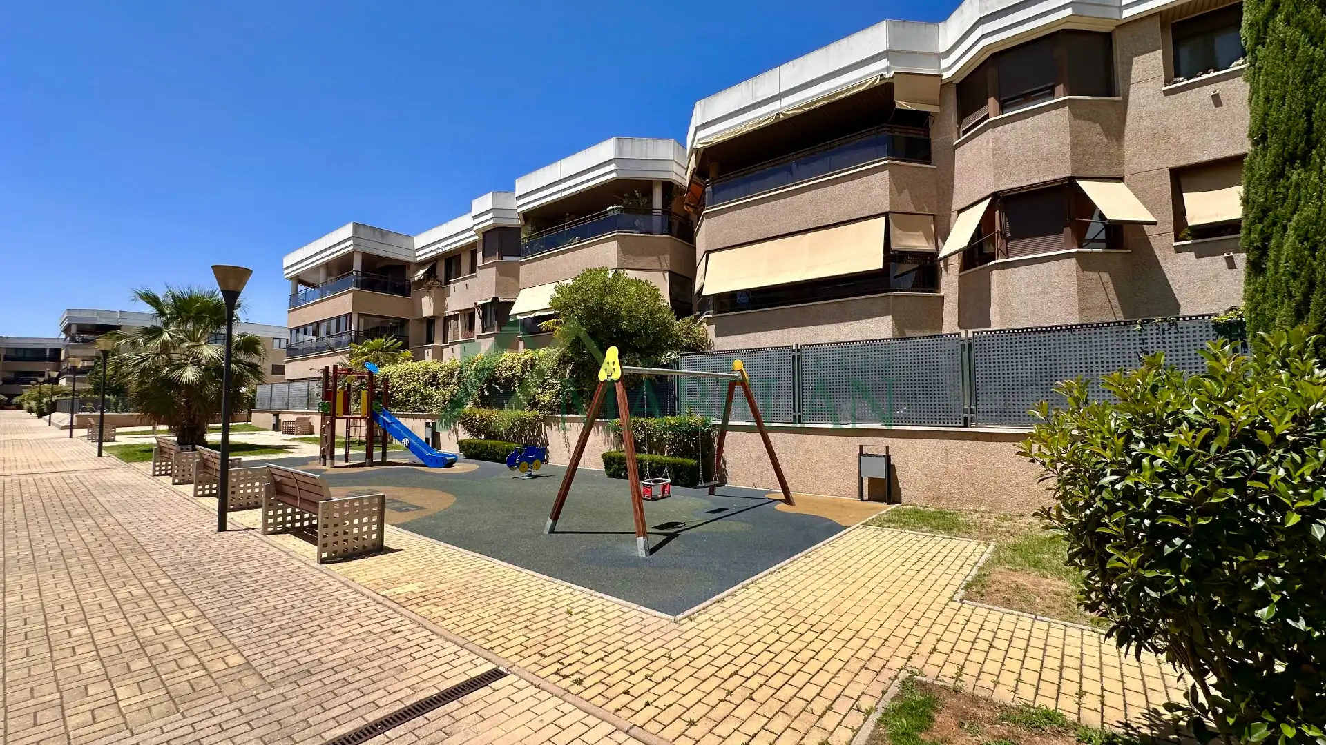 Vista exterior de Piso de alquiler en Las Rozas de Madrid con Aire acondicionado, Calefacción y Terraza