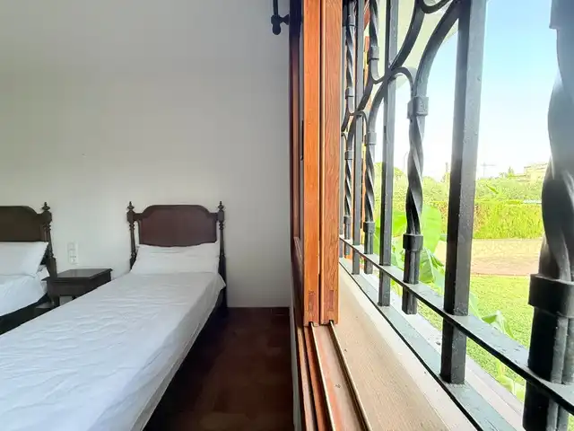 Dormitori de Casa o xalet en venda en Benicasim / Benicàssim amb Jardí privat, Terrassa i Piscina