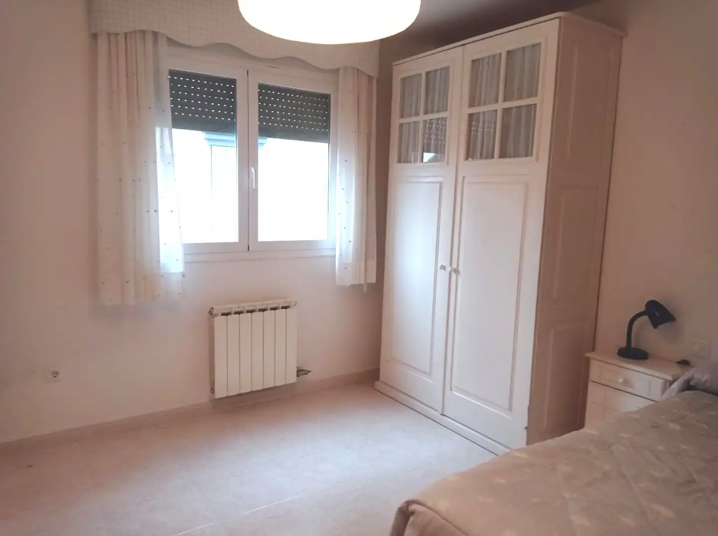 Habitación de Piso en venta en Monzón con Calefacción, Terraza y Trastero