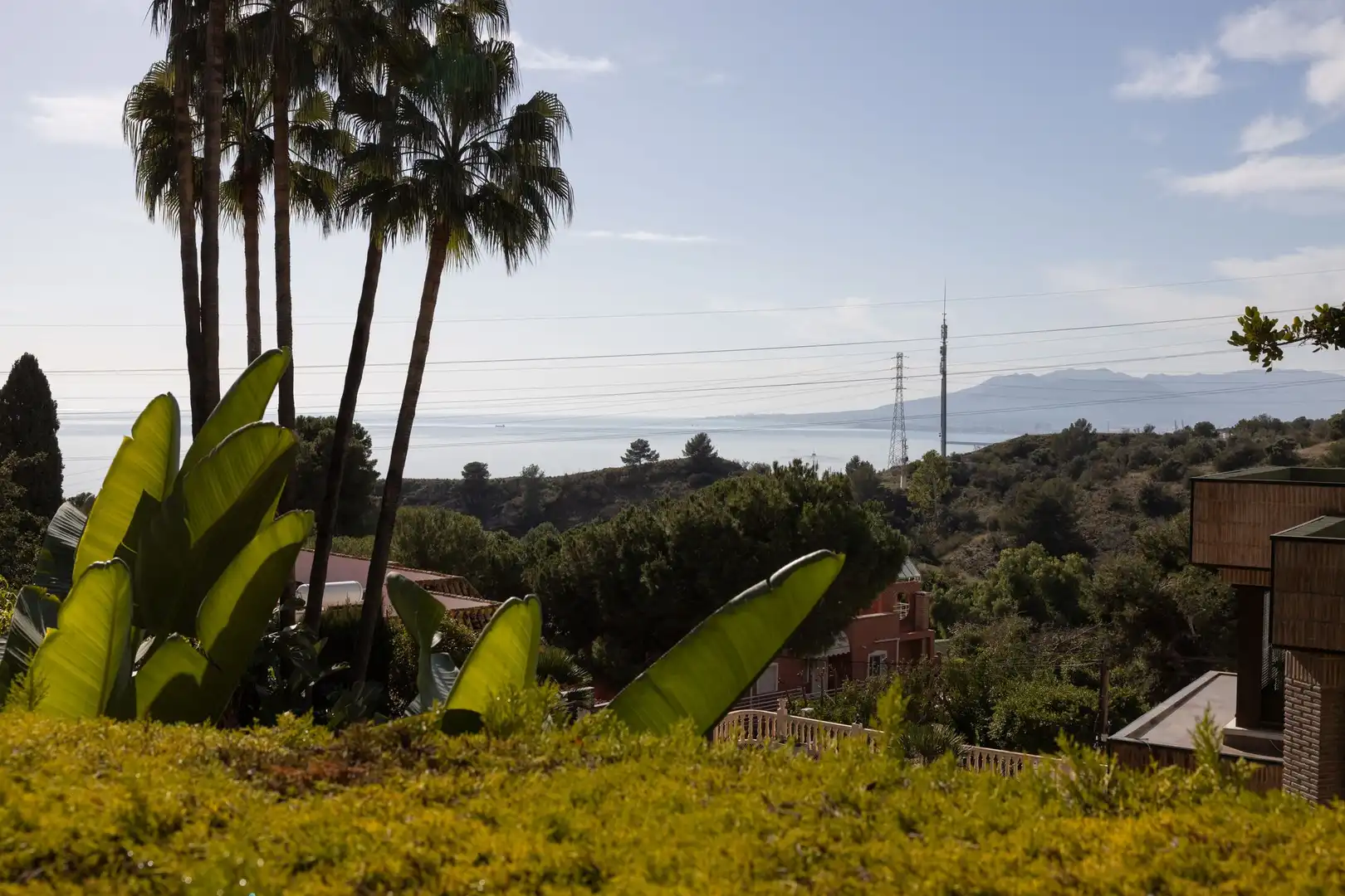 Vista exterior de Casa o xalet en venda en Málaga amb Terrassa i Balcó