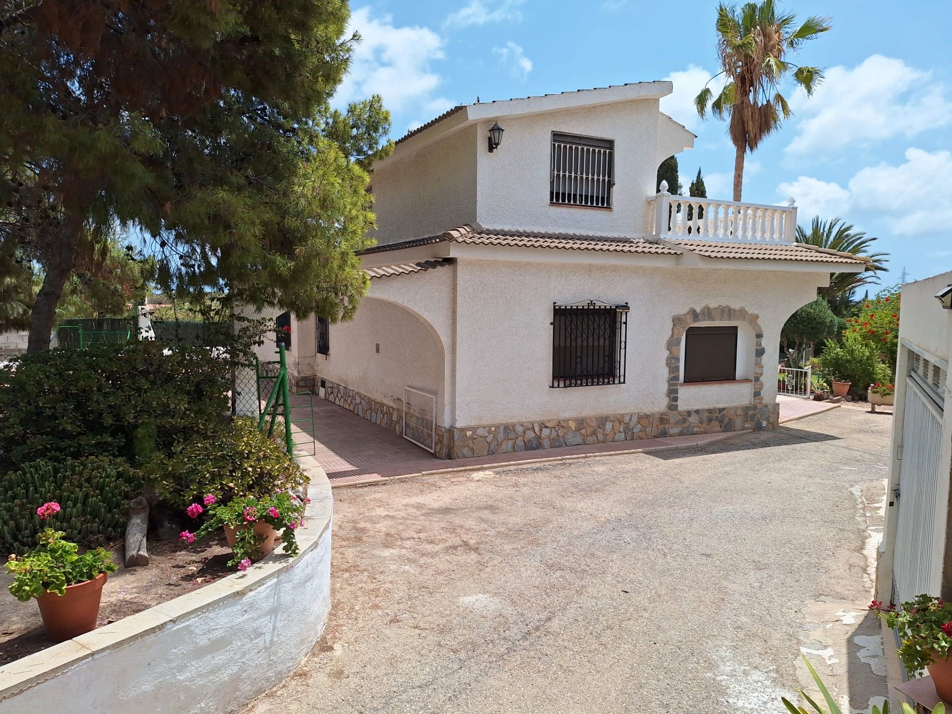 Exterior view of House or chalet to rent in San Vicente del Raspeig / Sant Vicent del Raspeig  with Air Conditioner, Private garden and Terrace
