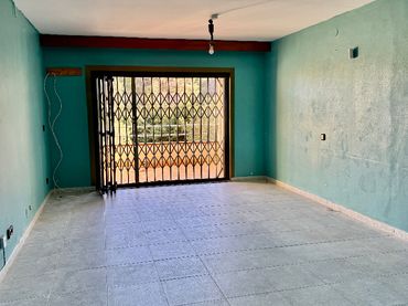 Studio with balcony for sale in Carrer Farigola