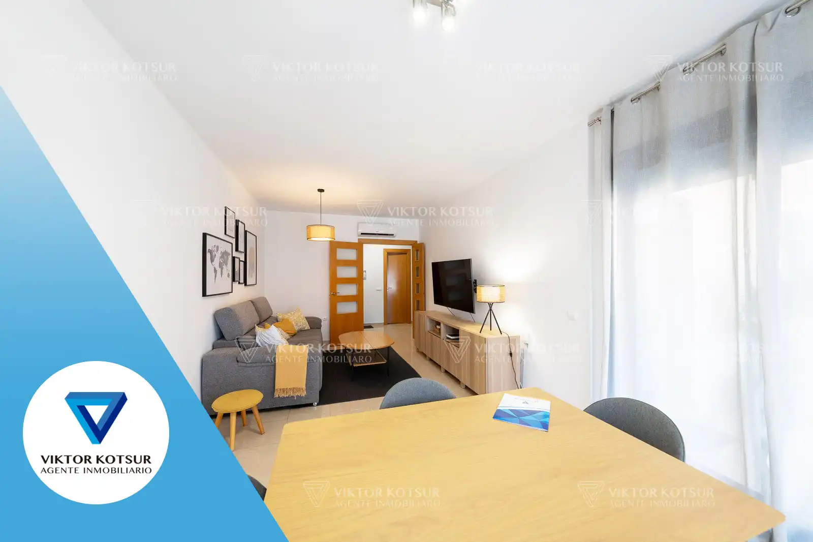 Living room of Flat for sale in Roquetas de Mar  with Air Conditioner, Terrace and Internet