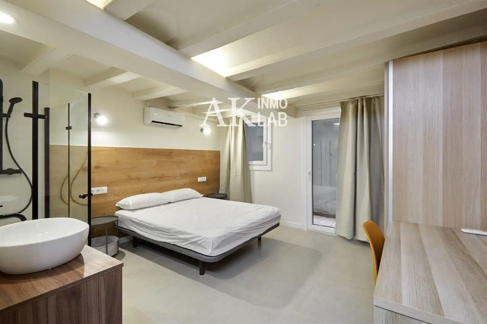 Schlafzimmer von Gebäude zum Verkauf in Barcelona