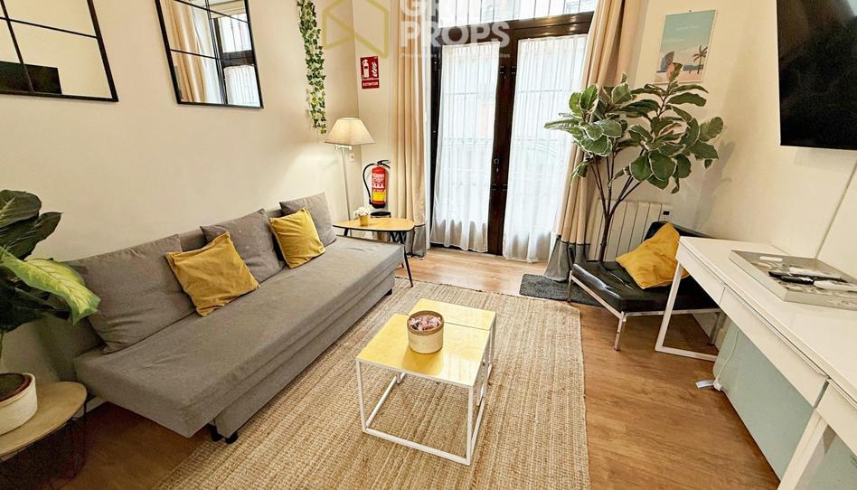 Foto 1 de Apartament en venda a Almagro, Madrid