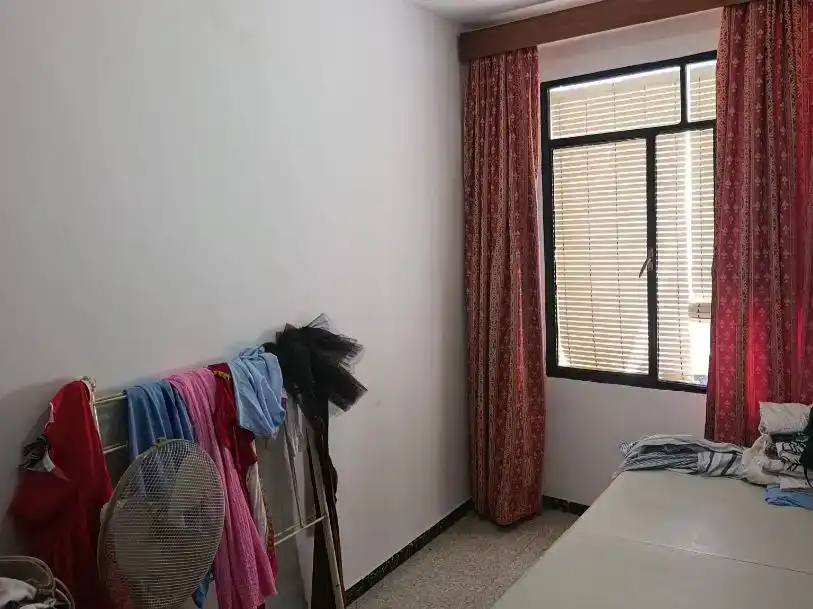 Habitación de Casa adosada en venta en Marmolejo con Aire acondicionado, Trastero y Amueblado