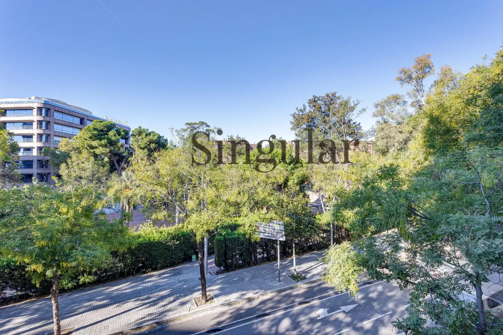 Vista exterior de Ático en venta en Barcelona con Aire acondicionado, Calefacción y Terraza