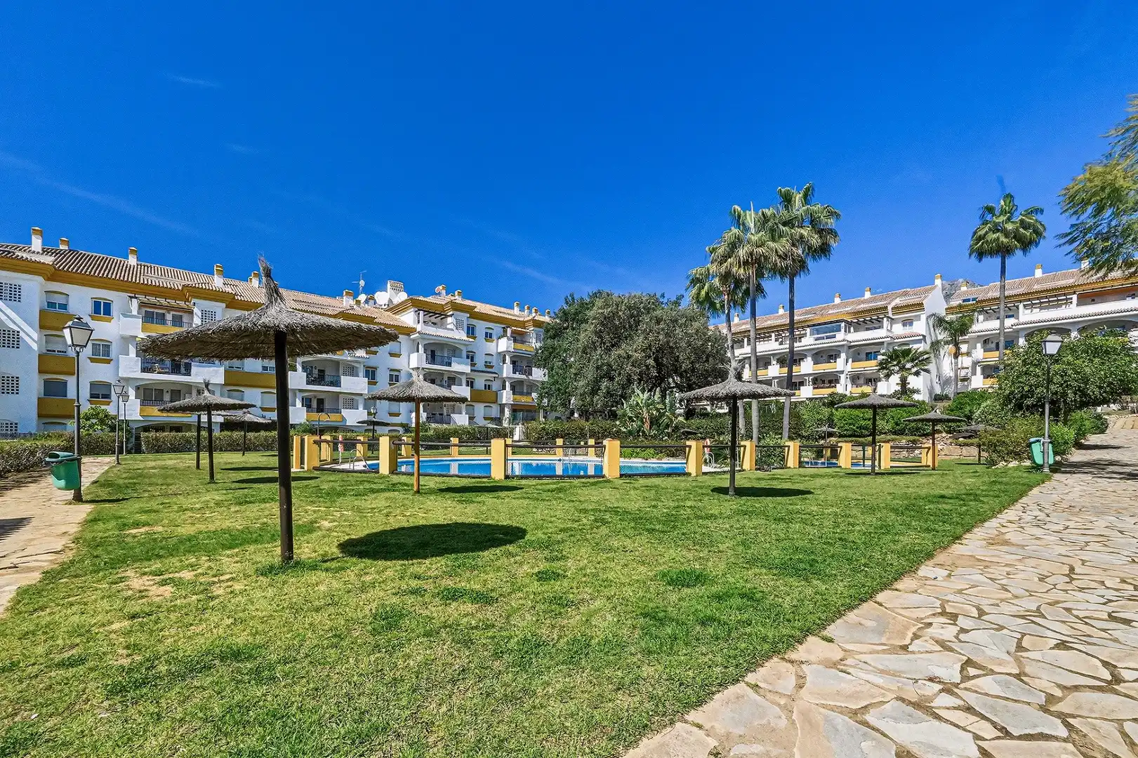 Penthouse with terrace for sale in Calle Teba 4, imagen 5