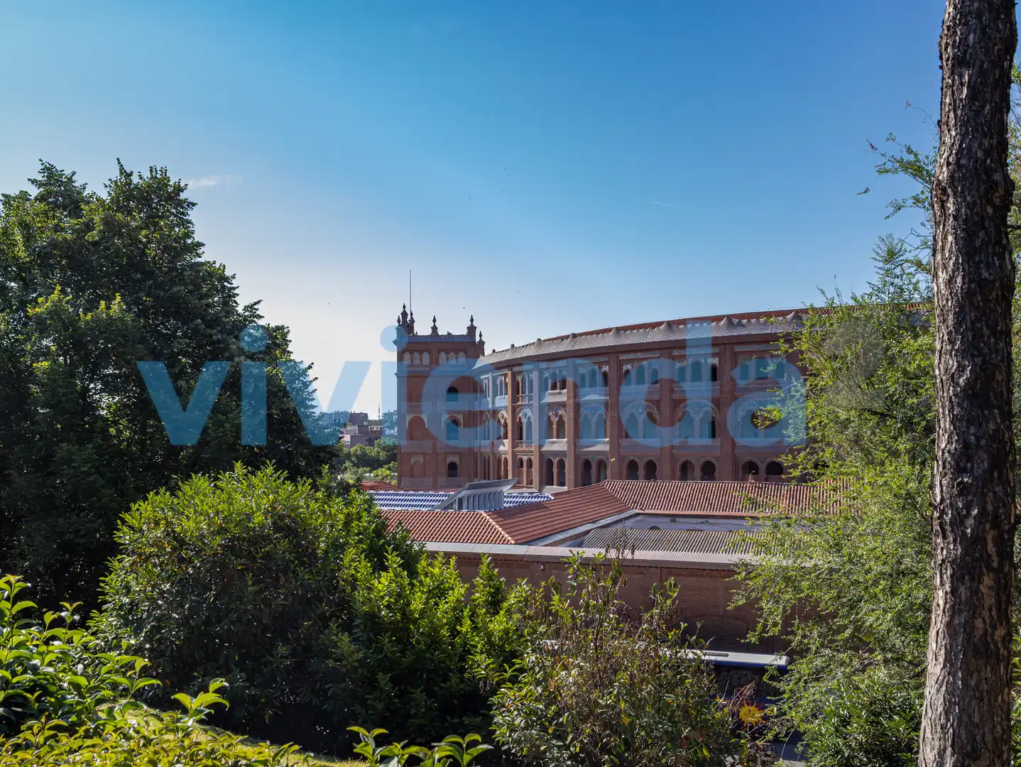 Exterior view of Flat for sale in Madrid  with Heating, Terrace and Storage room