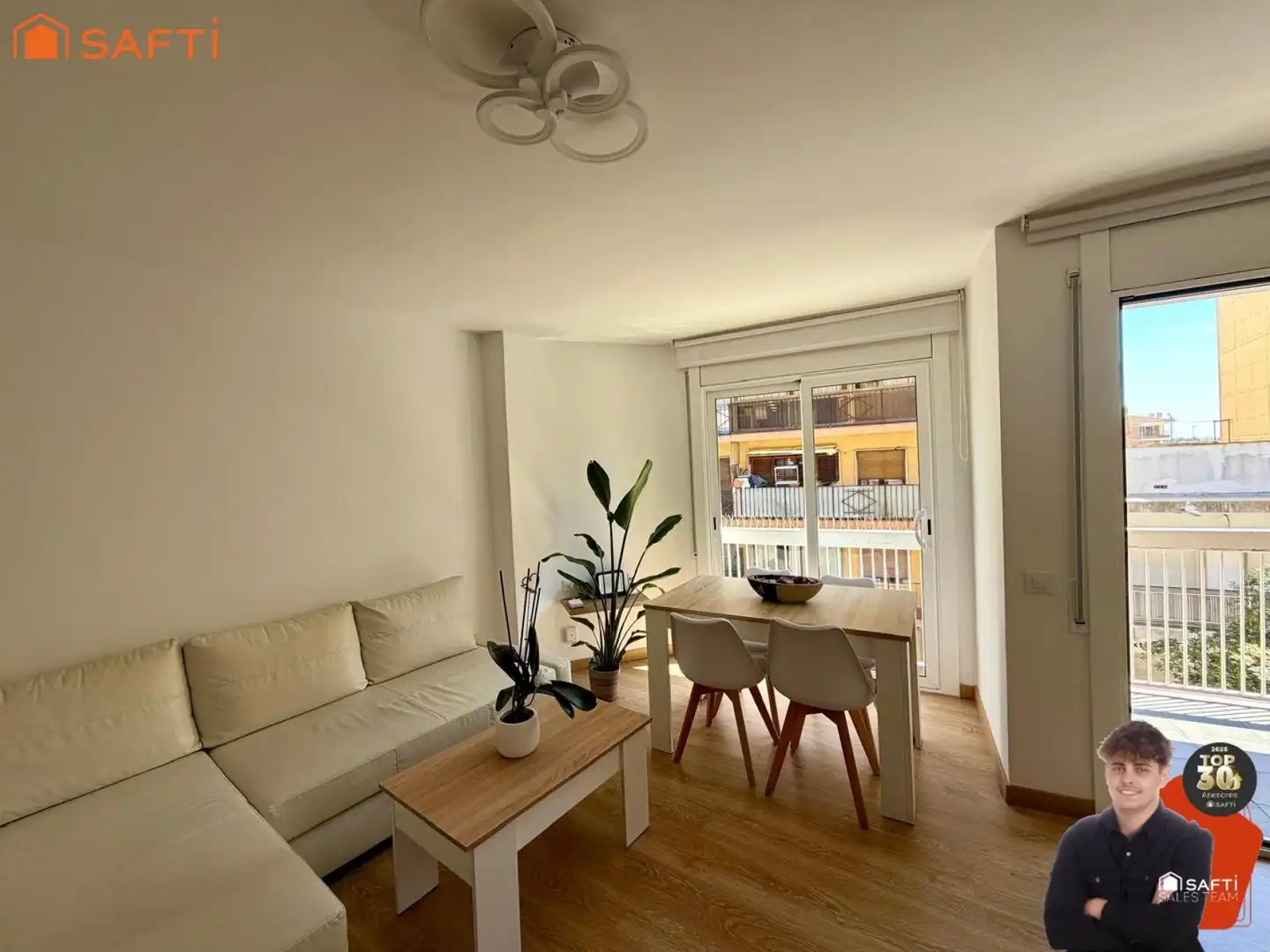 Sala de estar de Piso en venta en Pineda de Mar con Calefacción y Balcón