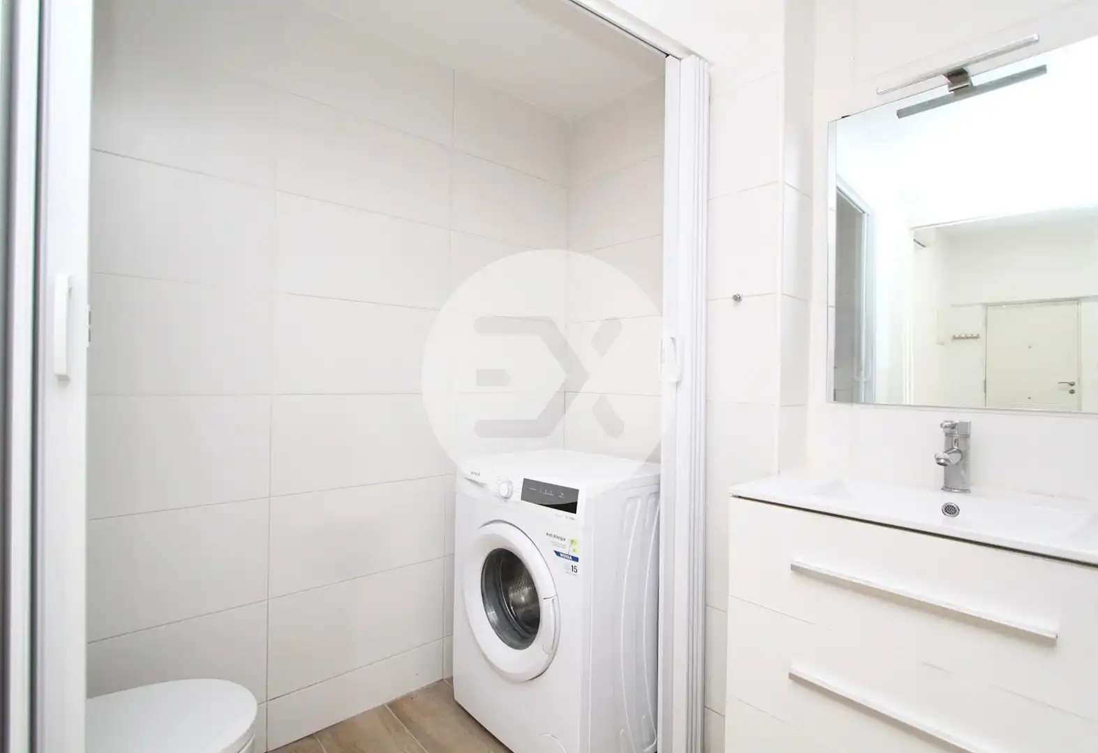 Bathroom of Flat for sale in Castelldefels  with Air Conditioner, Heating and Oven