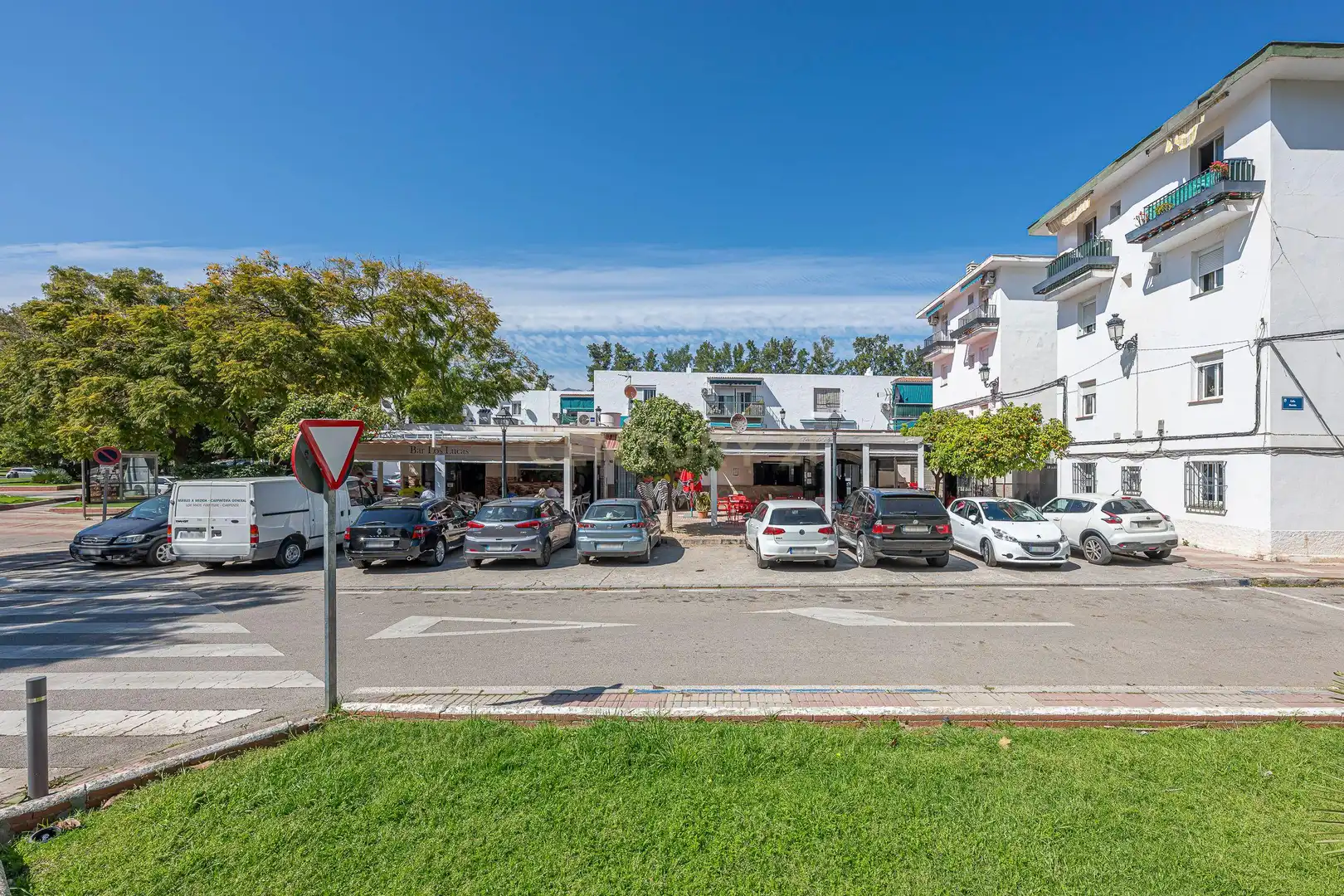 Vista exterior de Apartament en venda en Marbella amb Aire condicionat, Traster i Forn
