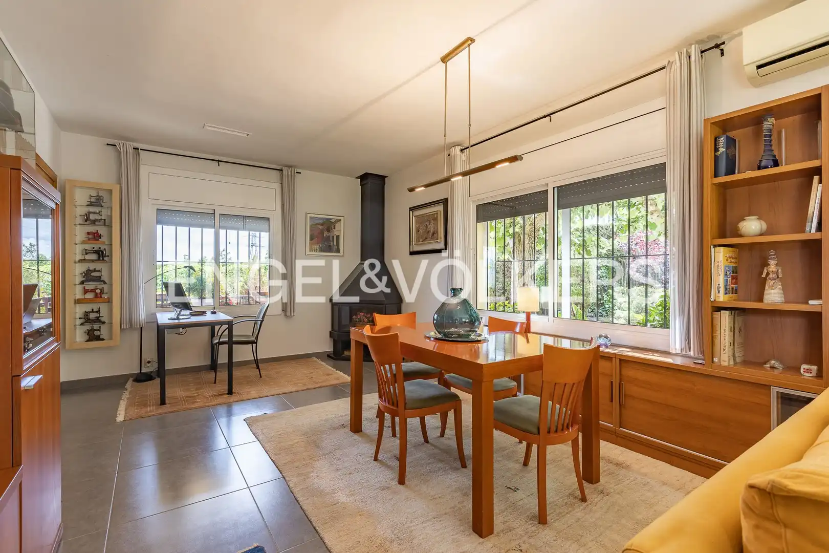 Vista exterior de Casa o chalet en venta en Sant Quirze Safaja con Calefacción, Jardín privado y Terraza
