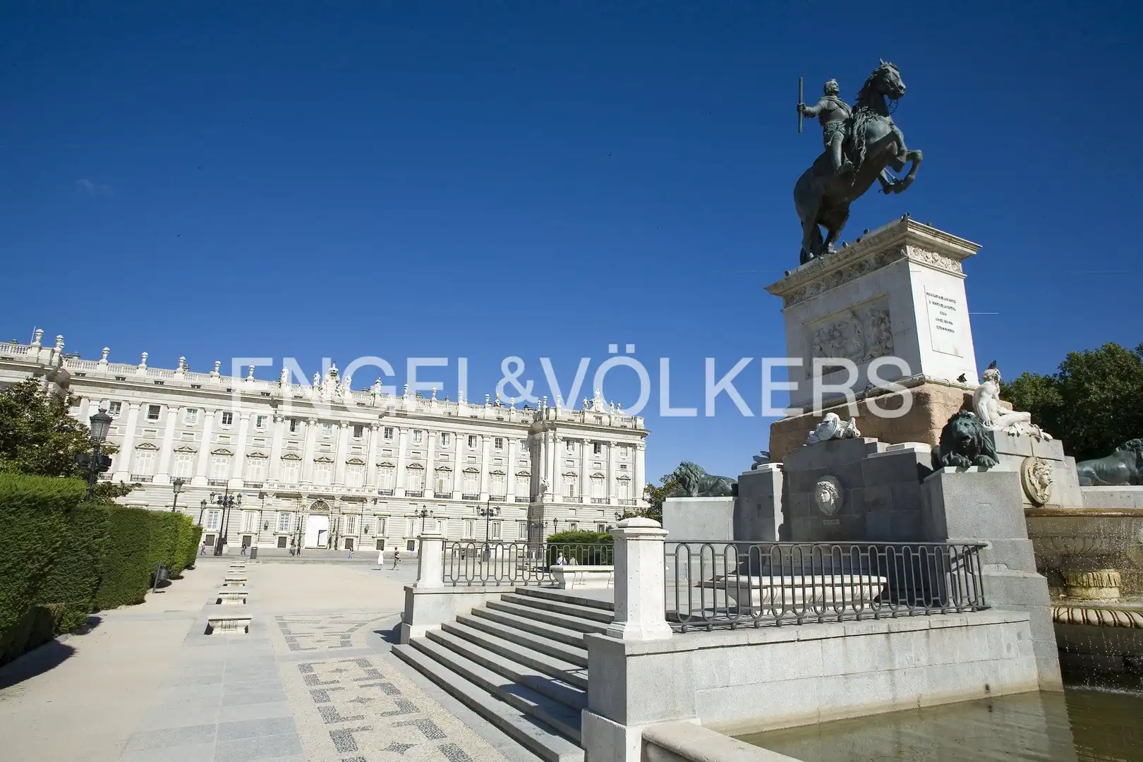 Exterior view of Flat for rent in Madrid  with Air Conditioner, Heating and Parquet flooring