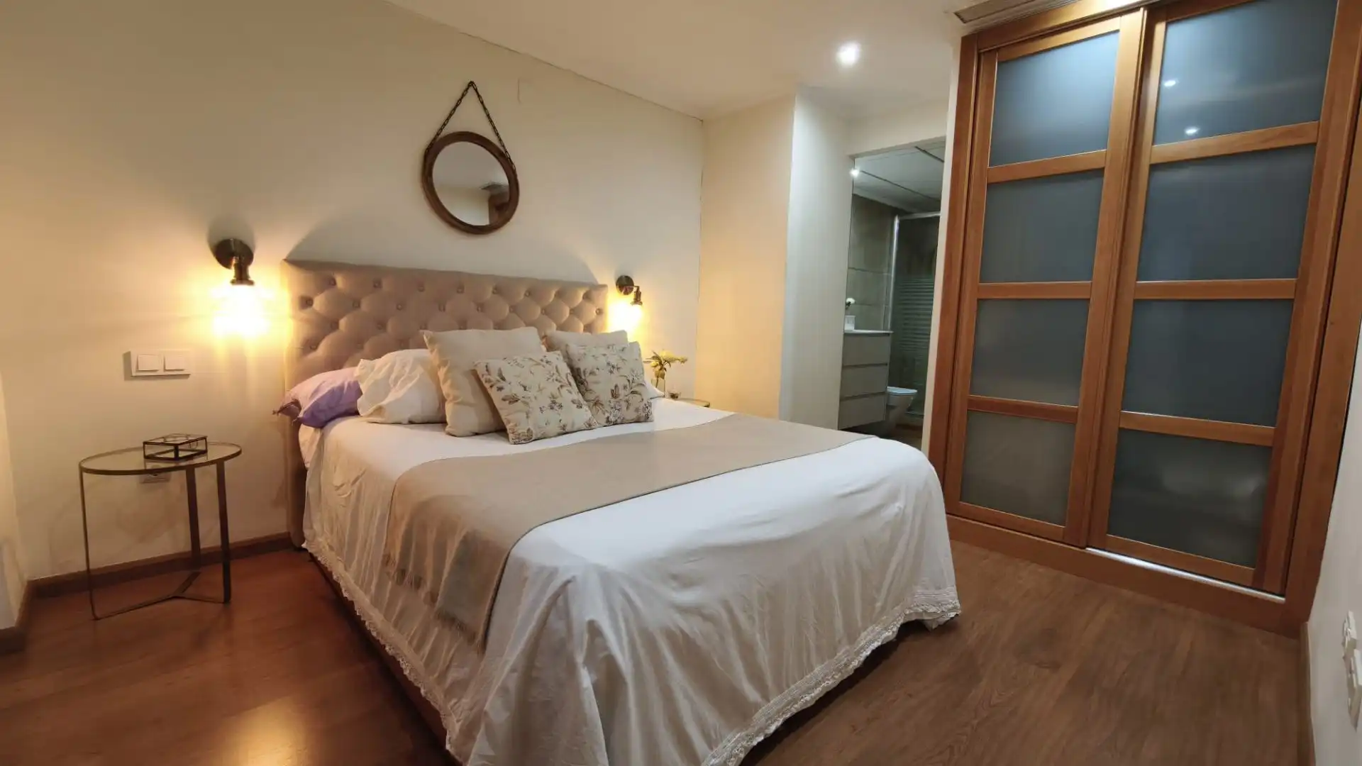 Habitación de Apartamento en venta en Pueblo - Urbanizaciones