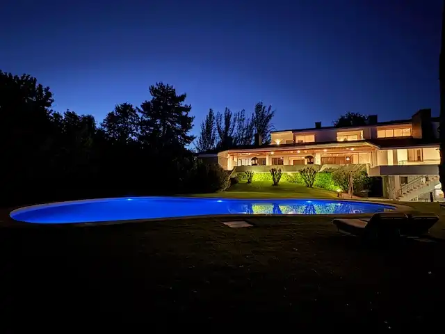 Piscina de Casa o chalet en venta en Pozuelo de Alarcón con Aire acondicionado, Calefacción y Terraza
